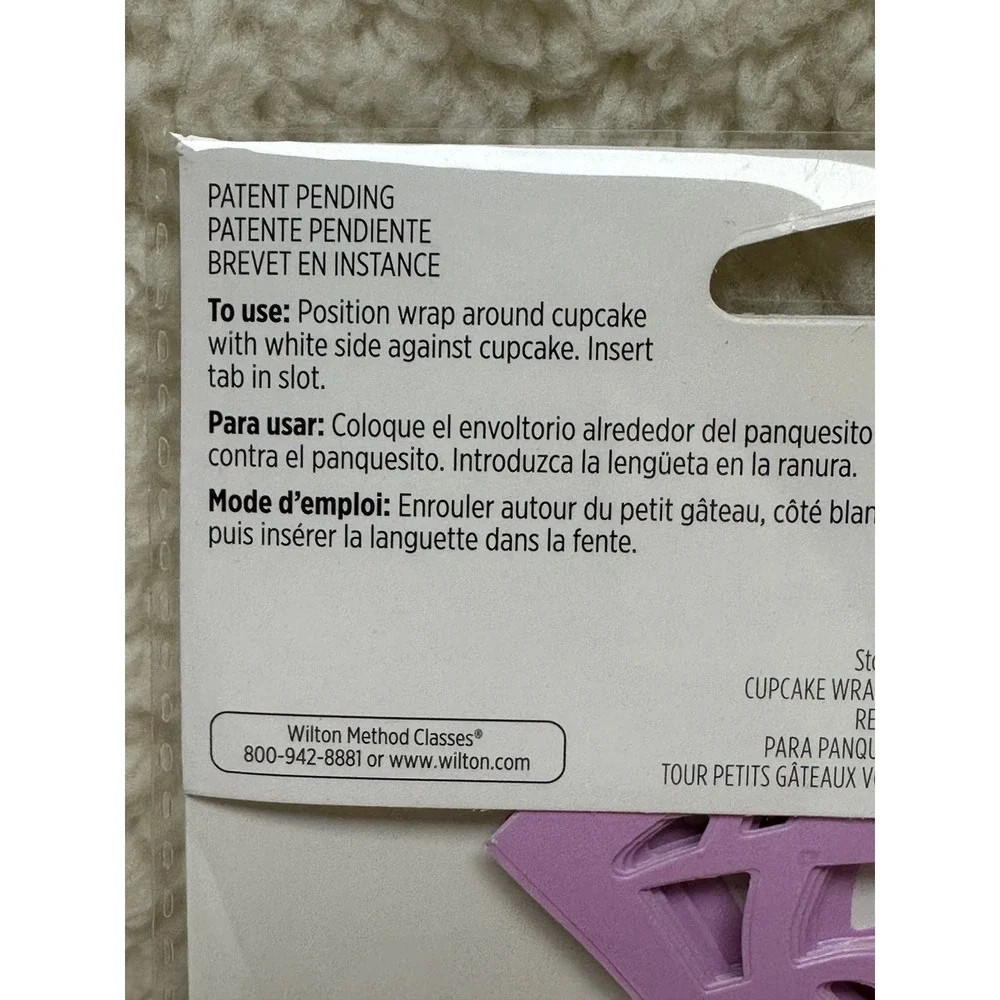 Wilton Cupcake Wraps‎ Lavender Swirl Laser Cut Decorative Collars 18 Count